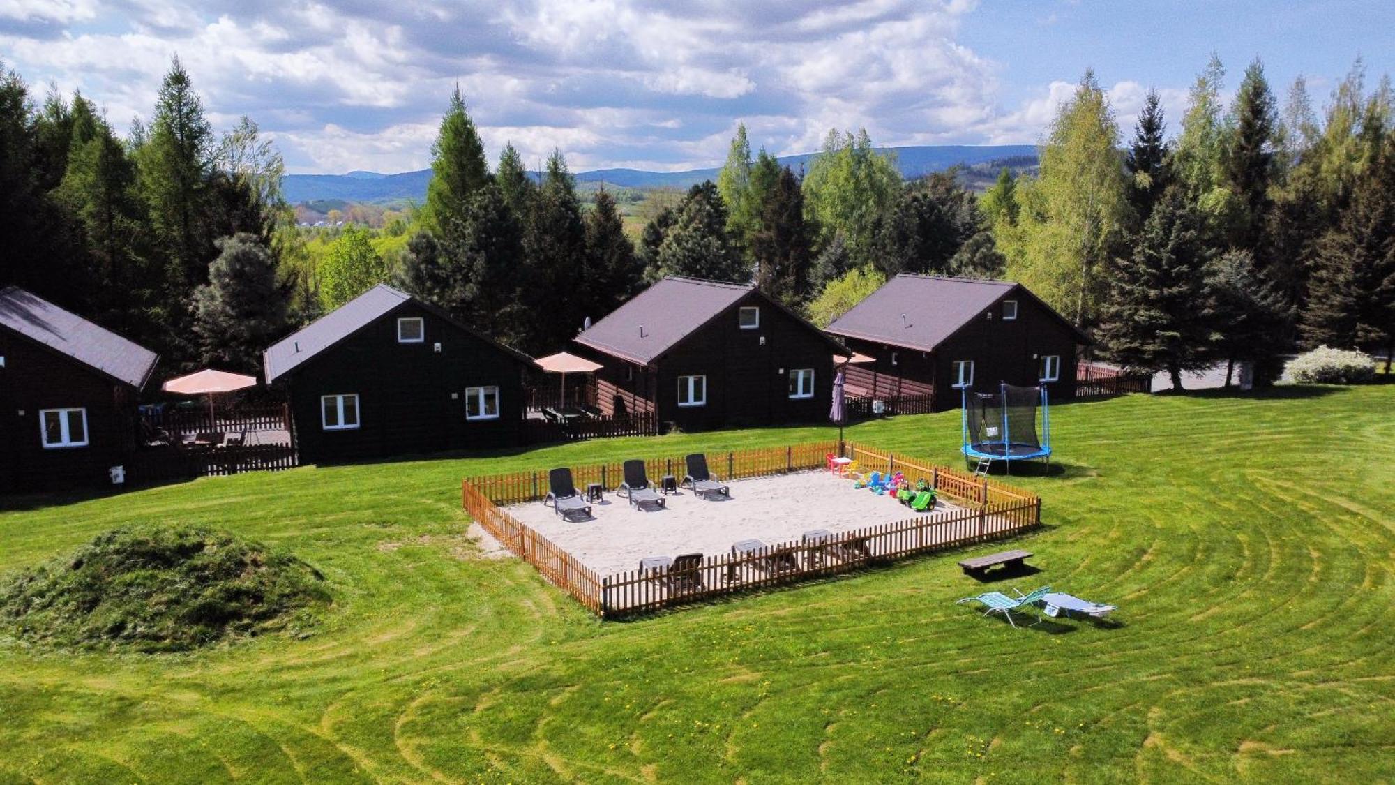 Stanica Pod Zadzierna Domki Caloroczne Lubawka Extérieur photo